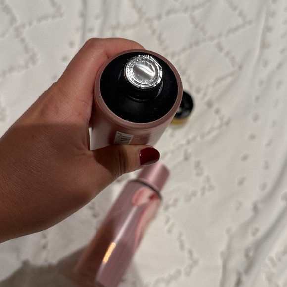 Victoria's Secret Velvet Petals Fragrance and lotion bundle NEW! - Picture 4 of 4